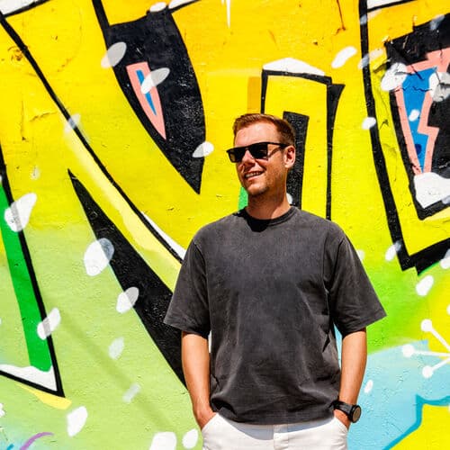 Armin Van Buuren & Kensington
