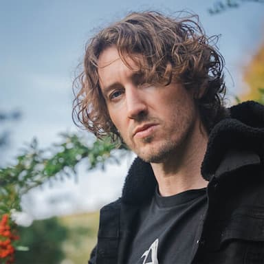 Dean Lewis