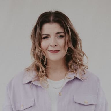 Laura Souguellis